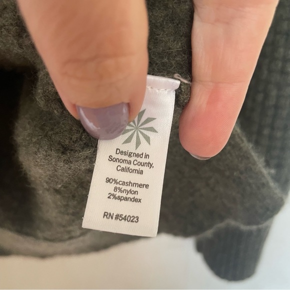 Athleta cashmere blend sweater green waffle knit soft warm size medium - Picture 4 of 5